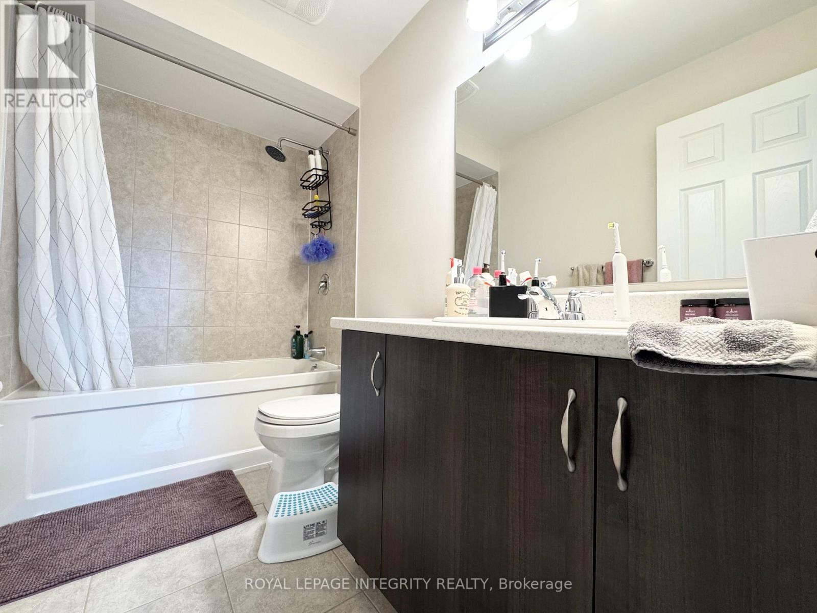 












3580 RIVER RUN AVENUE

,
Ottawa,




Ontario
K2J6J7

