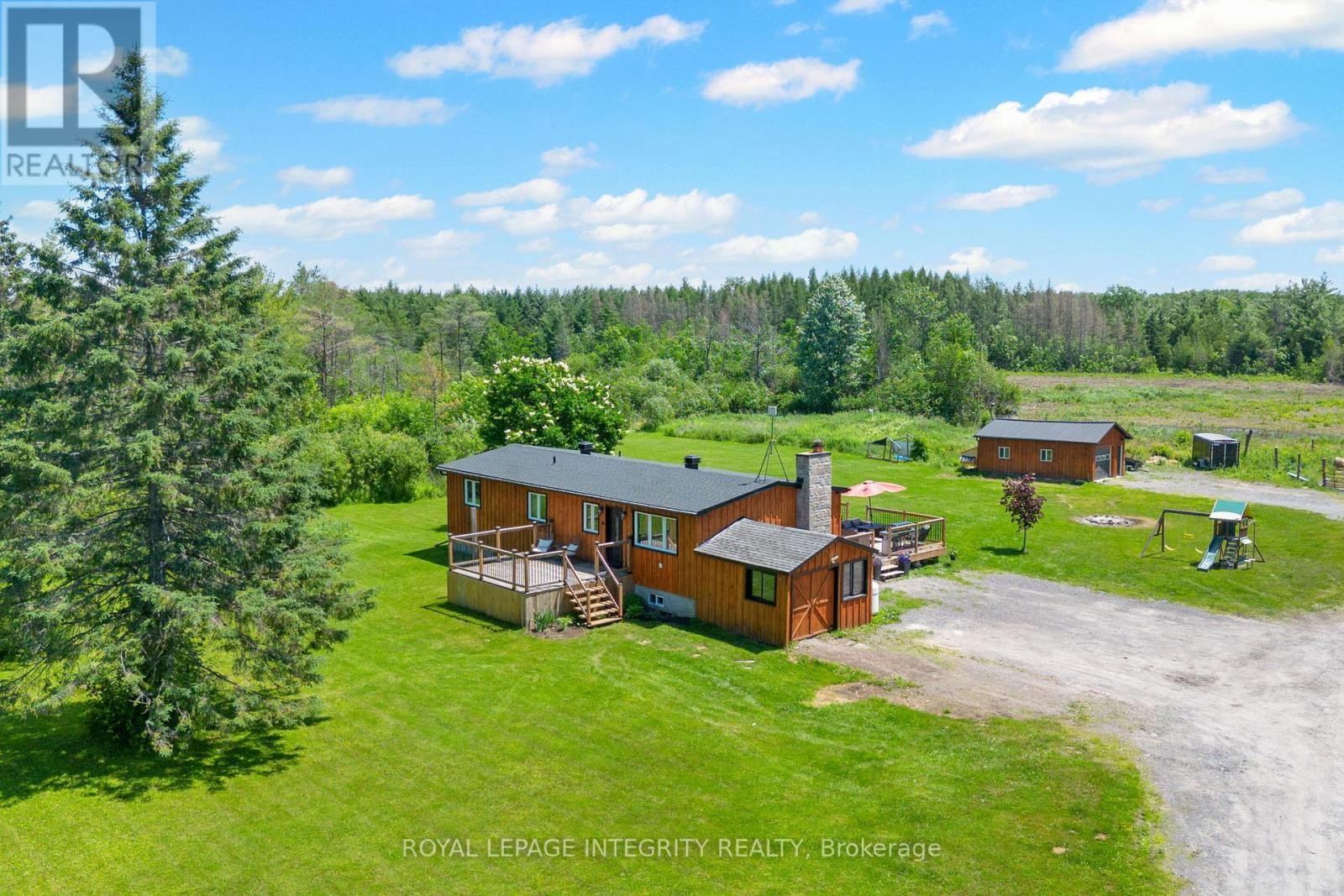 












4228 O'NEIL ROAD

,
Ottawa,




Ontario
K0A1B0

