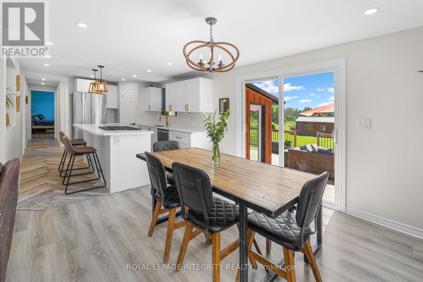 












4228 O'NEIL ROAD

,
Ottawa,




Ontario
K0A1B0

