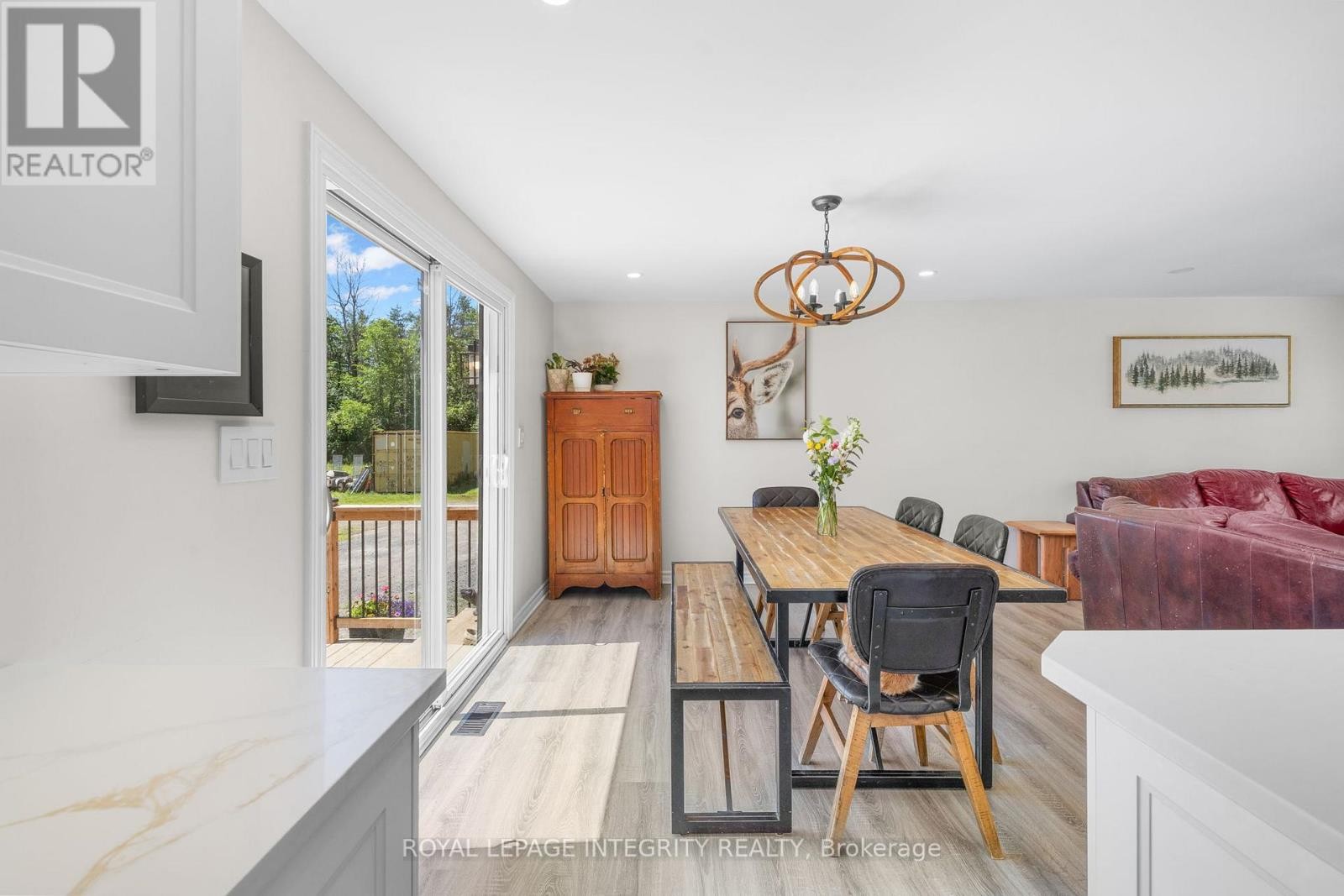 












4228 O'NEIL ROAD

,
Ottawa,




Ontario
K0A1B0

