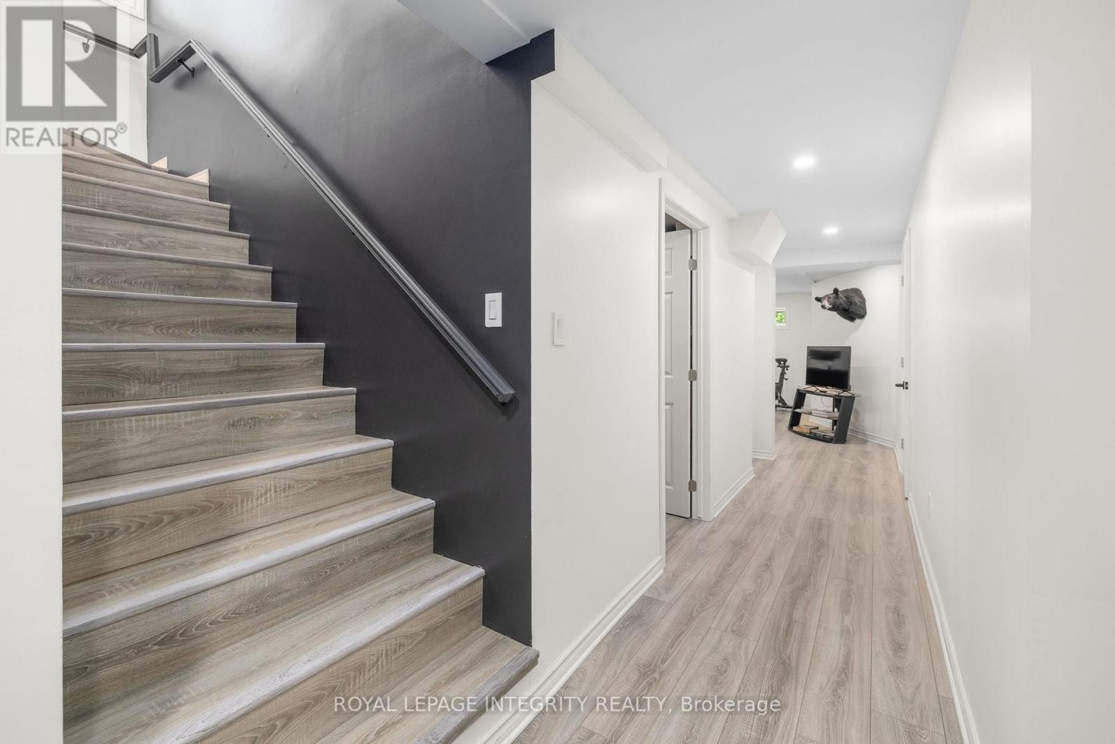 












4228 O'NEIL ROAD

,
Ottawa,




Ontario
K0A1B0

