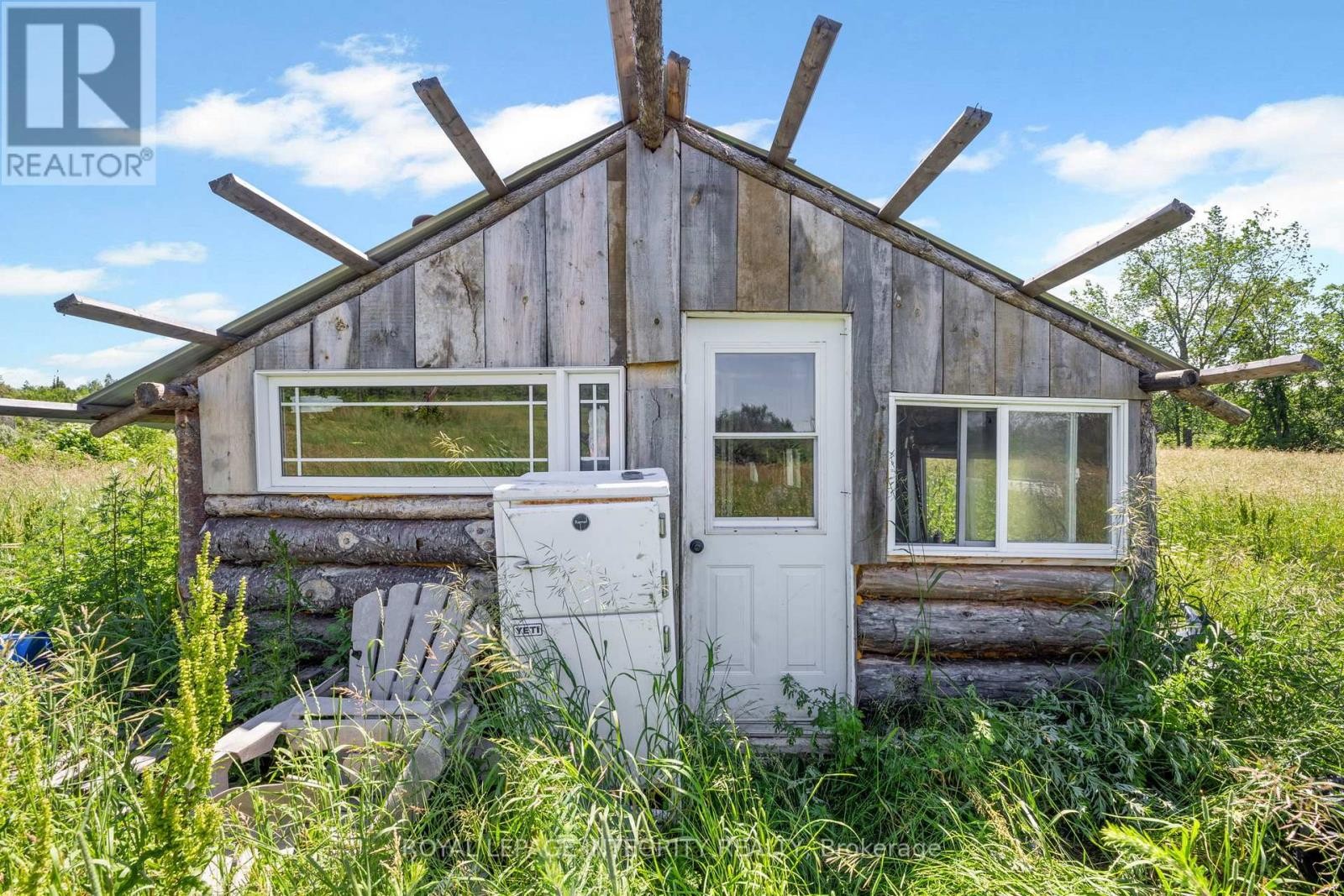 












4228 O'NEIL ROAD

,
Ottawa,




Ontario
K0A1B0

