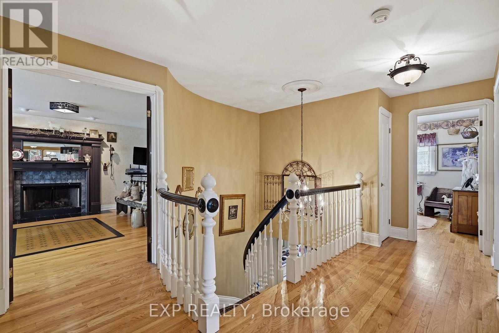 












1259 RANDBORO CRESCENT

,
Ottawa,




Ontario
K4B1K7

