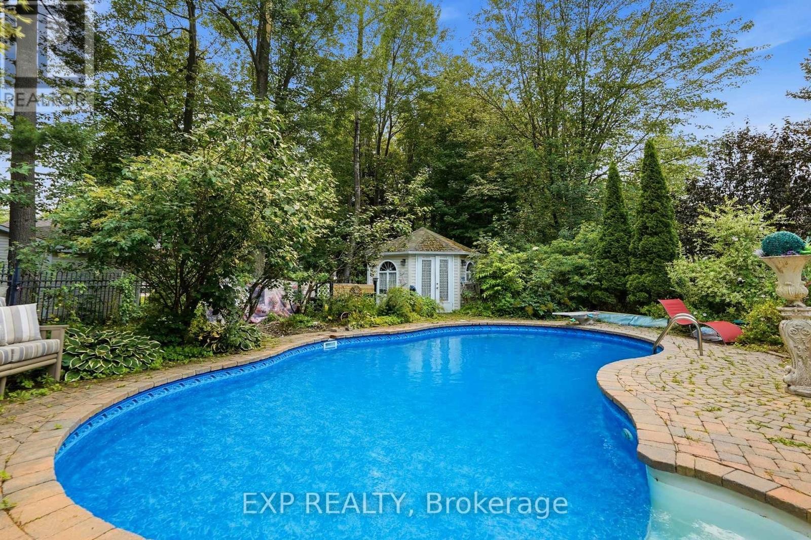 












1259 RANDBORO CRESCENT

,
Ottawa,




Ontario
K4B1K7

