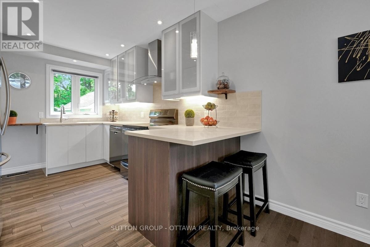 












1234 ANOKA STREET

,
Ottawa,




Ontario
K1V6C6

