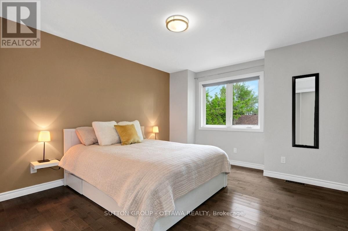 












1234 ANOKA STREET

,
Ottawa,




Ontario
K1V6C6

