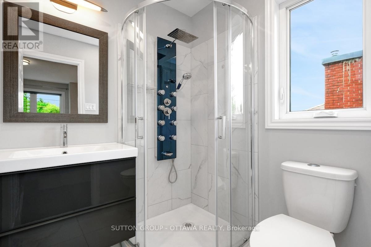 












1234 ANOKA STREET

,
Ottawa,




Ontario
K1V6C6

