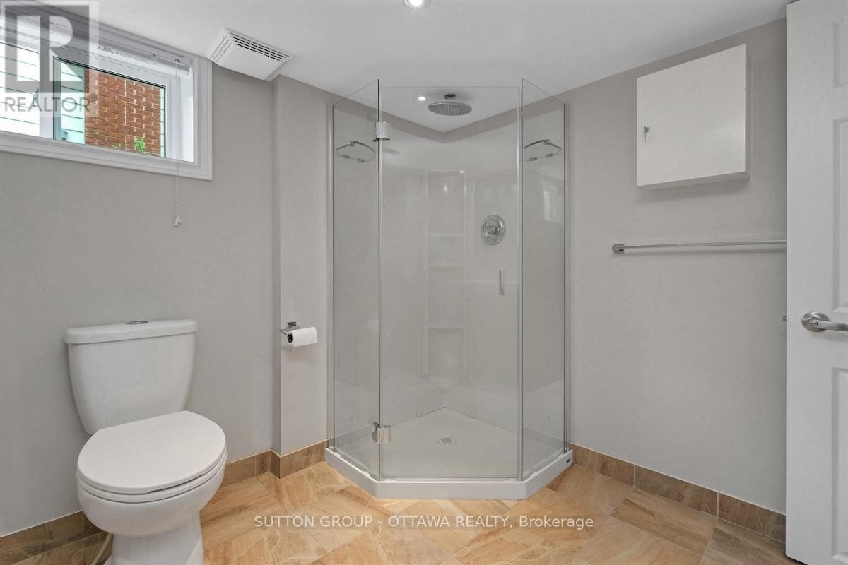 












1234 ANOKA STREET

,
Ottawa,




Ontario
K1V6C6

