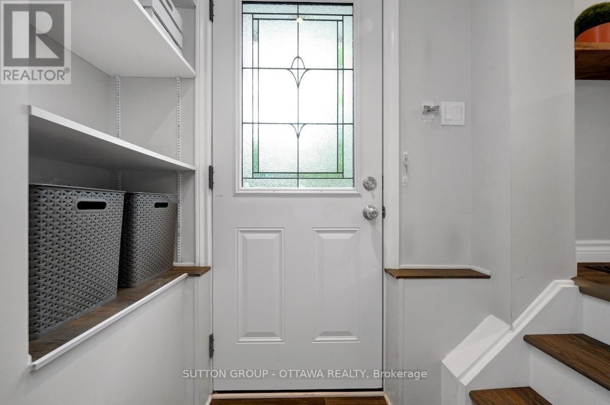 












1234 ANOKA STREET

,
Ottawa,




Ontario
K1V6C6

