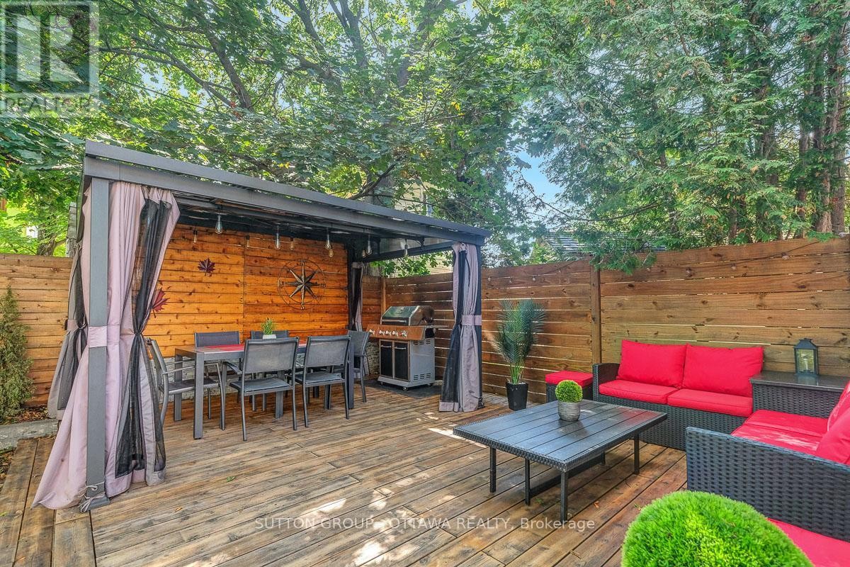 












1234 ANOKA STREET

,
Ottawa,




Ontario
K1V6C6


