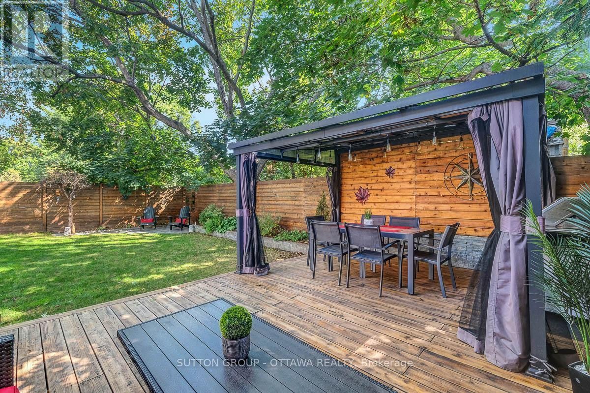 












1234 ANOKA STREET

,
Ottawa,




Ontario
K1V6C6

