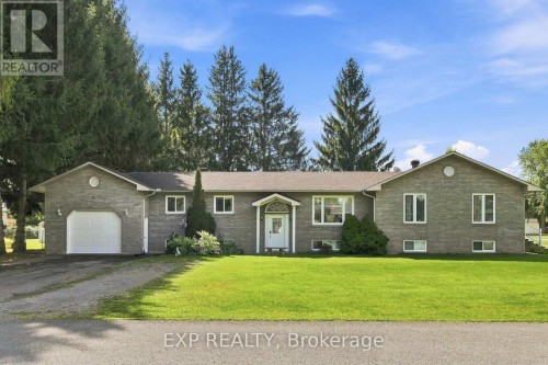 Welcome to 30 Albert St in Embrun