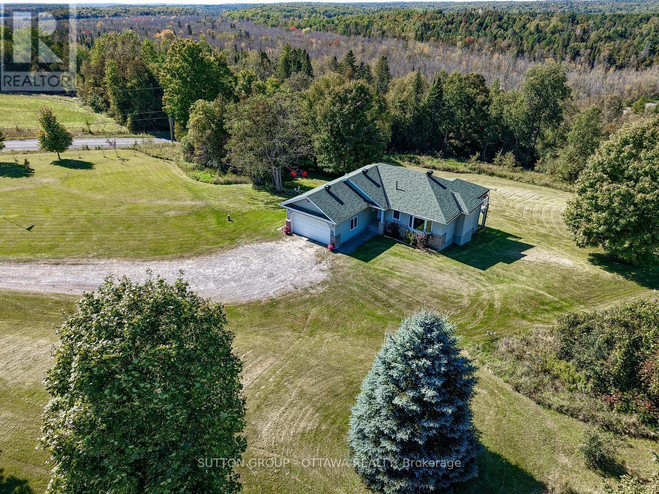 












610 3RD CONCESSION DALHOUSIE CONCESSION

,
Lanark Highlands,




Ontario
K0G1K0

