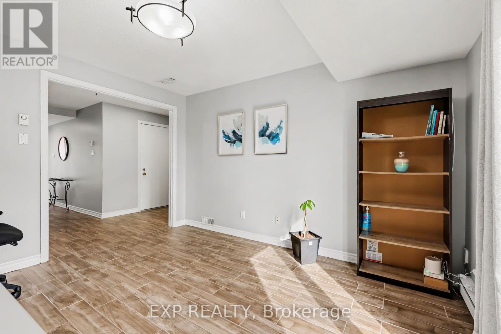 












1848 SUMMERFIELDS CRESCENT

,
Ottawa,




Ontario
K1C7B7

