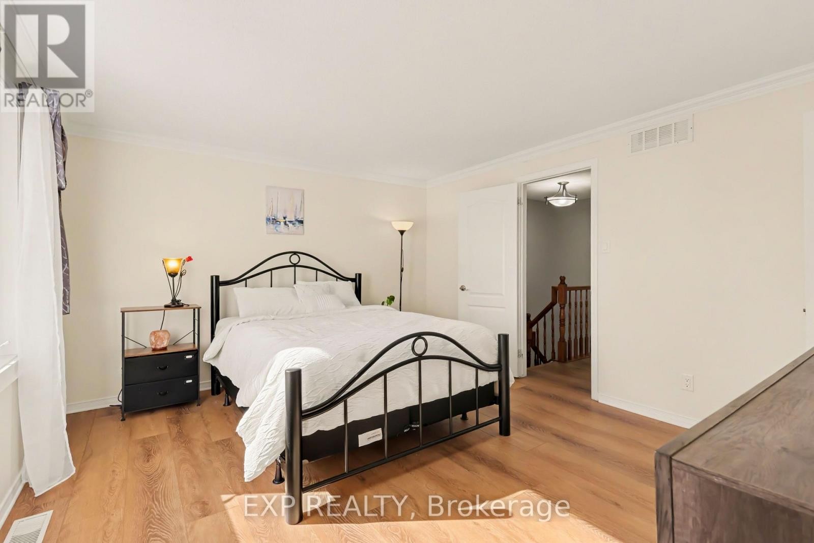 












1848 SUMMERFIELDS CRESCENT

,
Ottawa,




Ontario
K1C7B7

