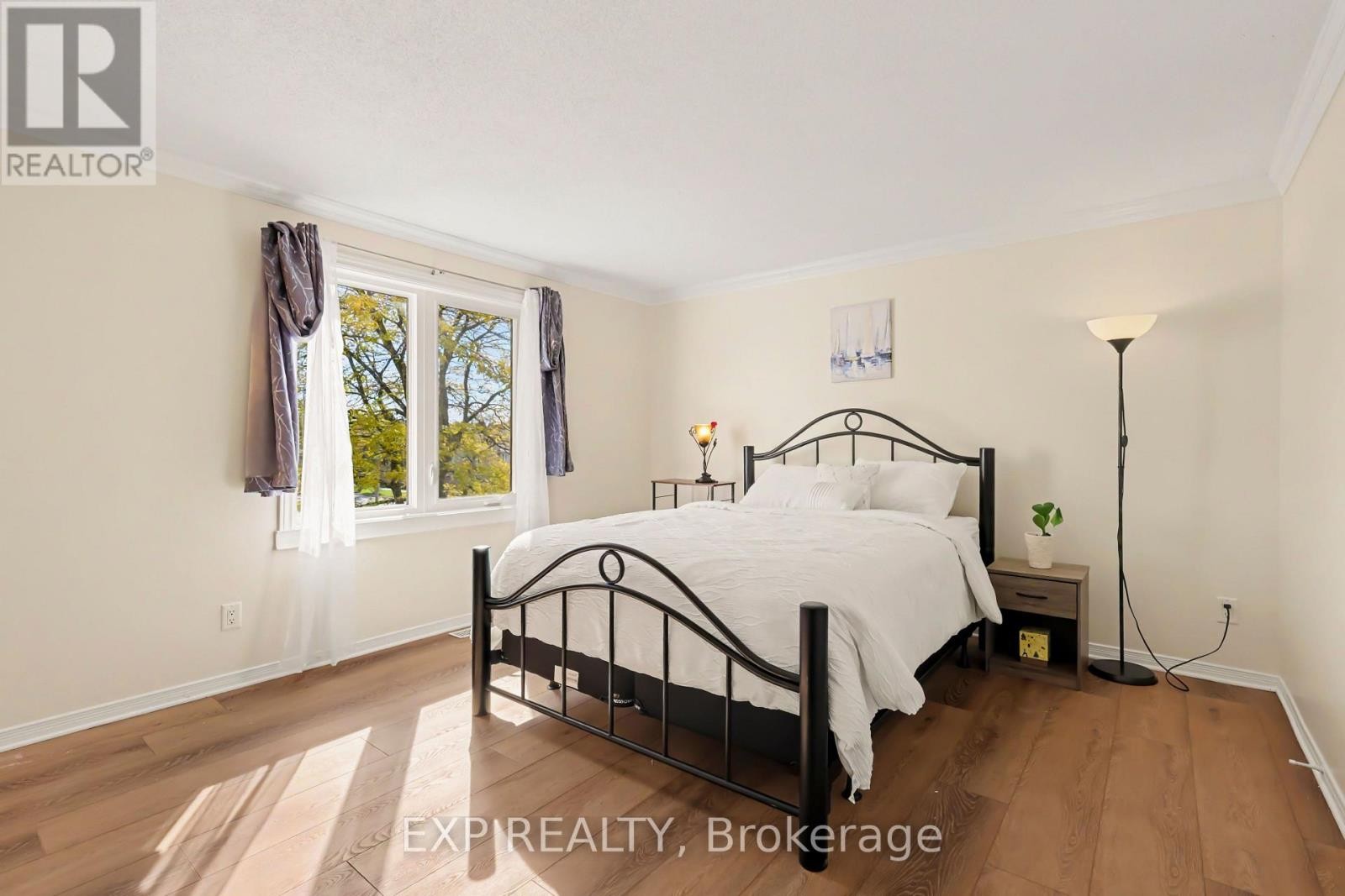 












1848 SUMMERFIELDS CRESCENT

,
Ottawa,




Ontario
K1C7B7

