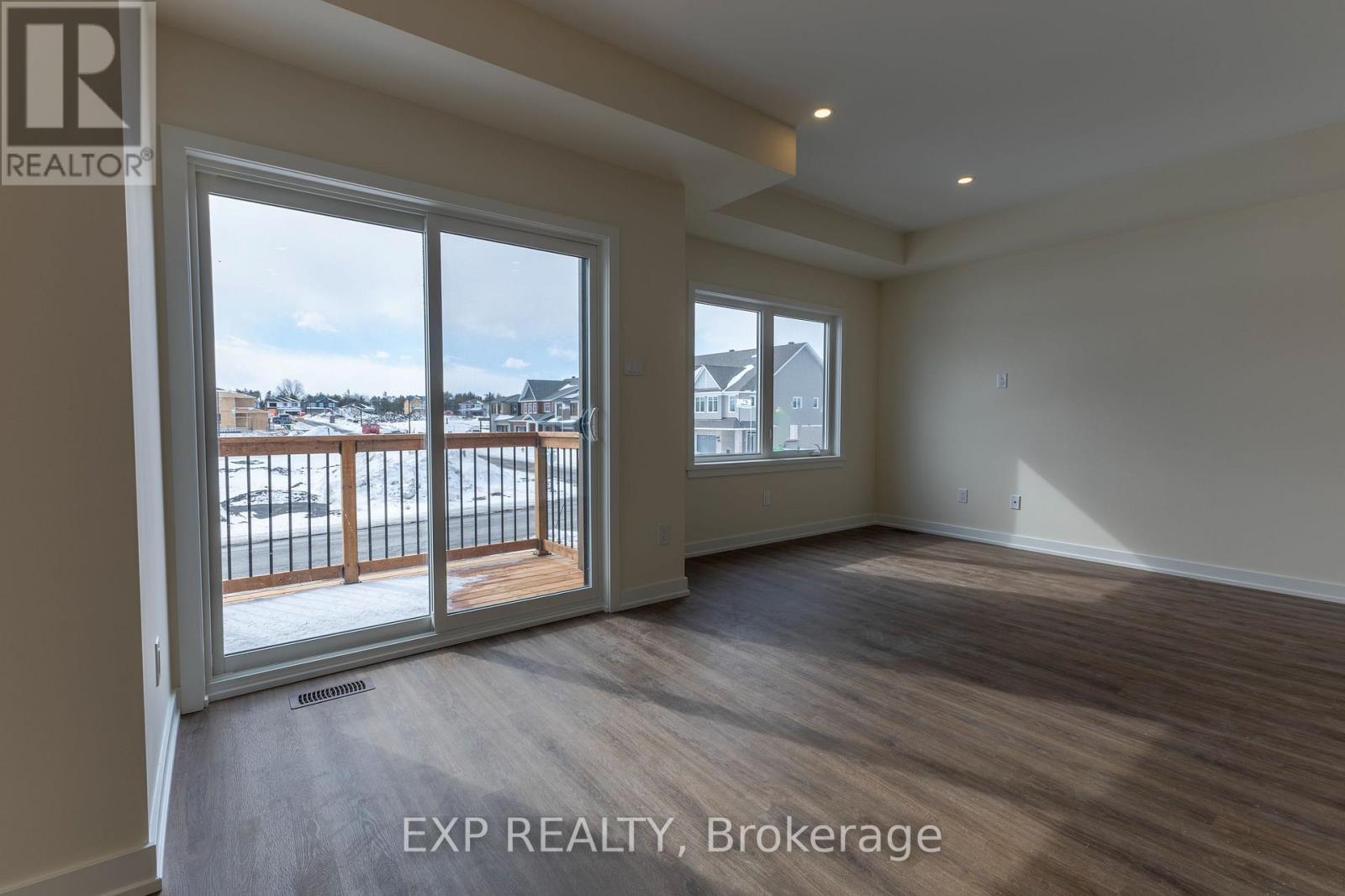 












1202 COPE DRIVE

,
Ottawa,




Ontario
K2S3C4

