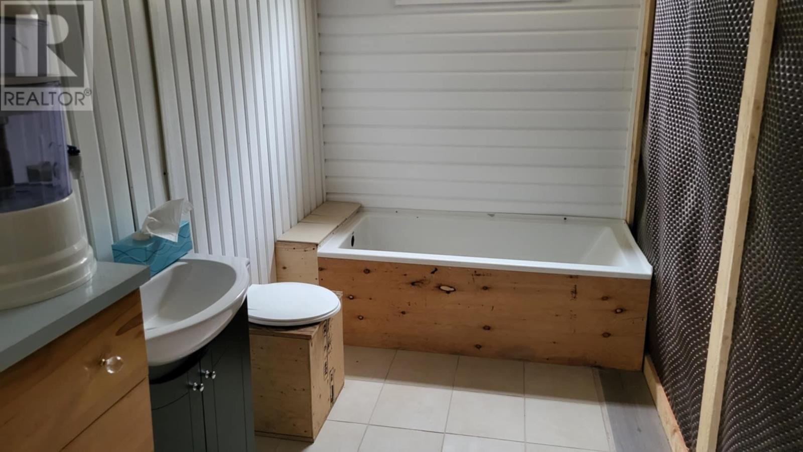 












10 Swallow Point Road

,
Goose River,







Prince Edward Island
C0A2A0

