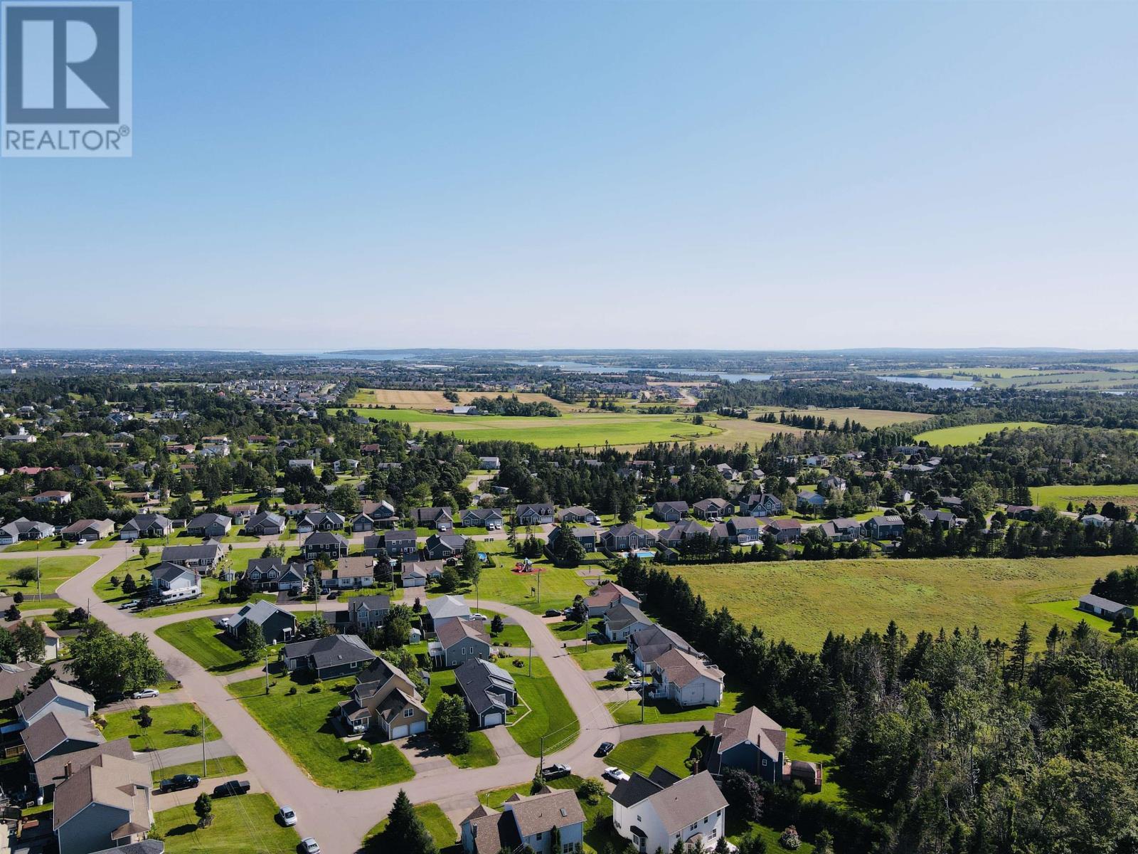 












Lot 1 Carter Court|Fox Run Drive

,
Charlottetown,







Prince Edward Island
C1E2H9

