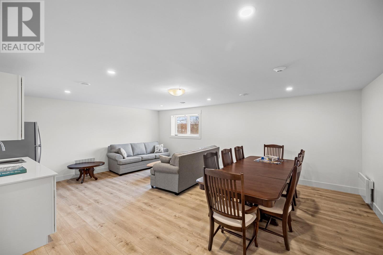 












402 19719 Route 2|UNIT 402

,
Hunter River,




Prince Edward Island
C0A1N0

