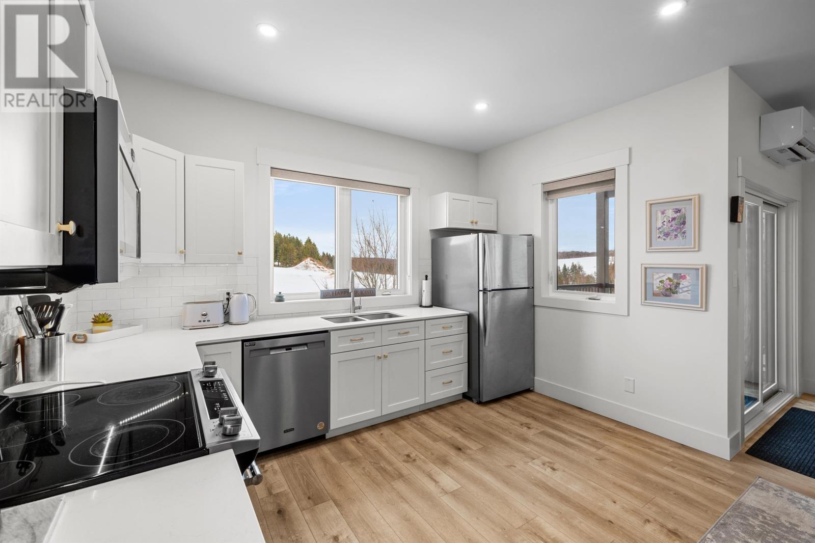 












402 19719 Route 2|UNIT 402

,
Hunter River,




Prince Edward Island
C0A1N0

