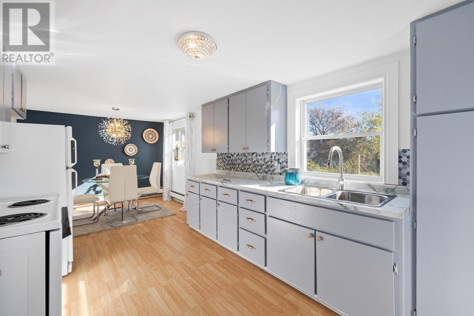 












439b Notre Dame Street

,
Summerside,




Prince Edward Island
C1N1S8

