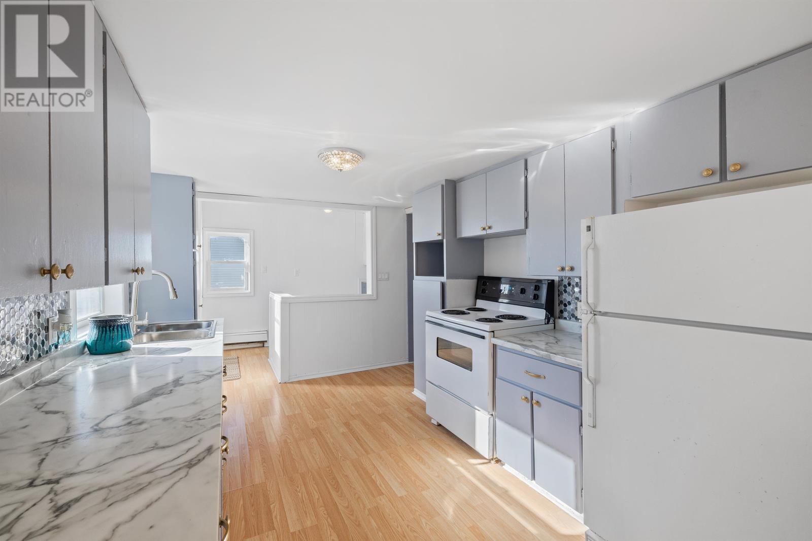 












439b Notre Dame Street

,
Summerside,




Prince Edward Island
C1N1S8

