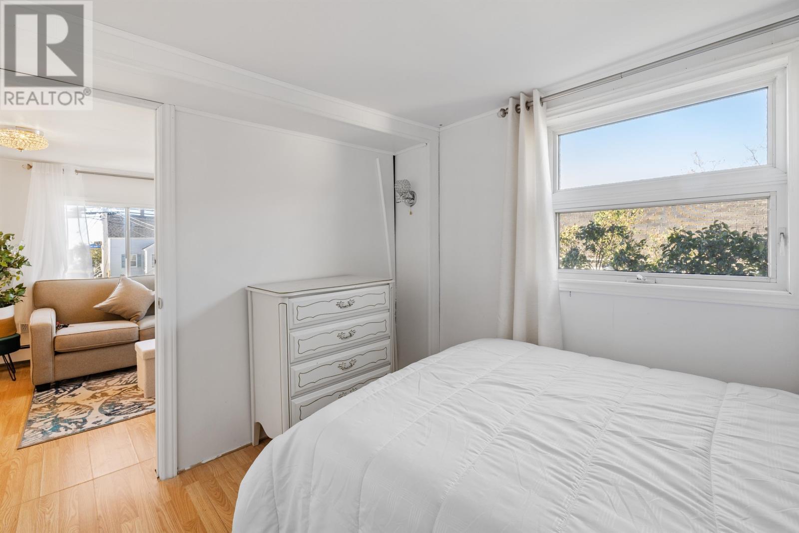












439b Notre Dame Street

,
Summerside,




Prince Edward Island
C1N1S8

