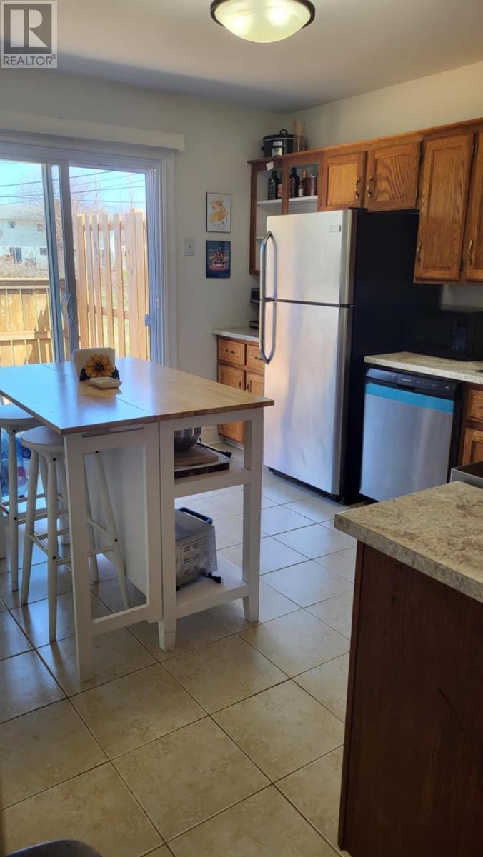 












60 Hutchinson Court

,
Charlottetown,




Prince Edward Island
C1A8H7

