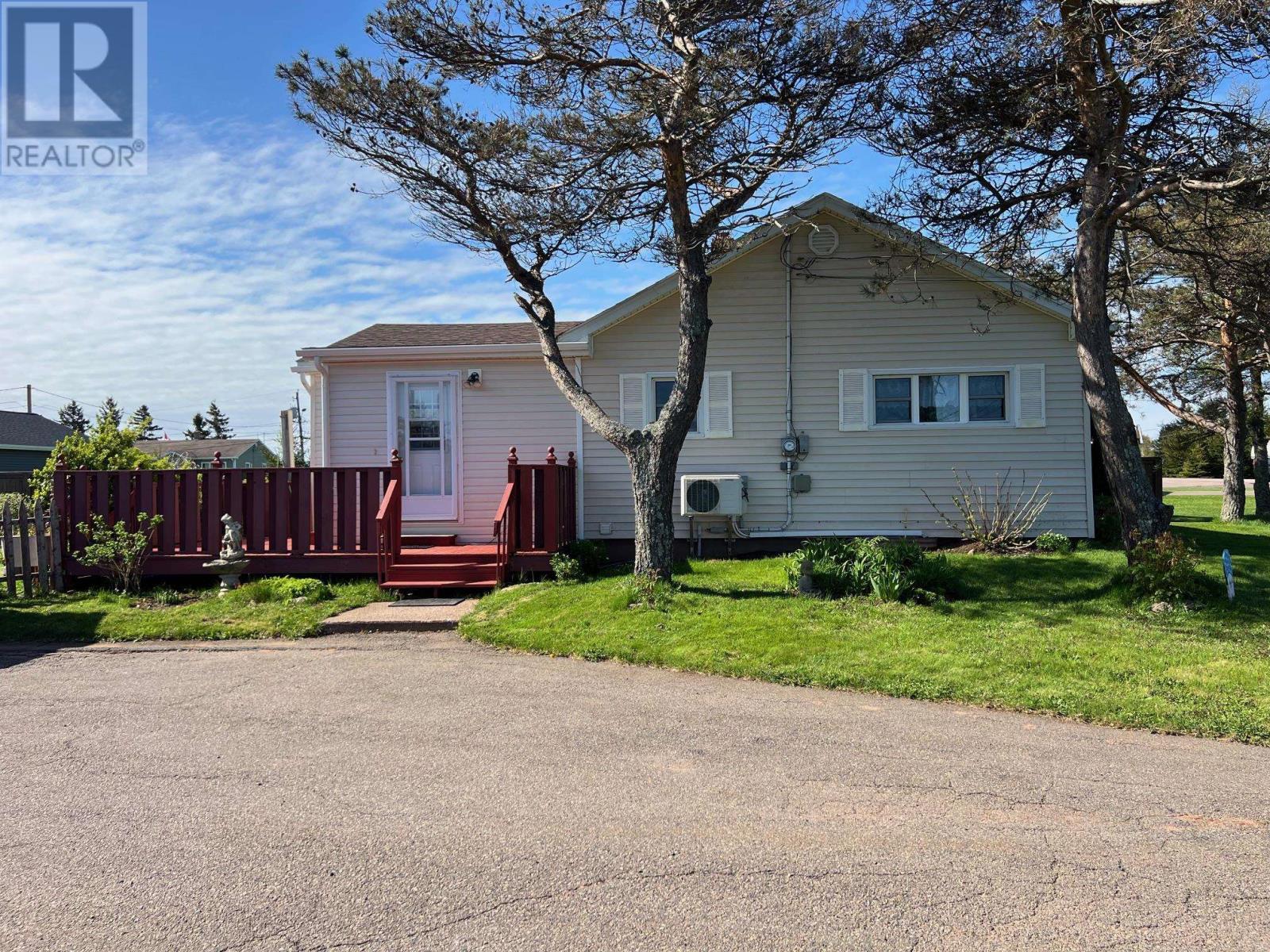 












531 Central Street

,
Summerside,




Prince Edward Island
C1N4J8

