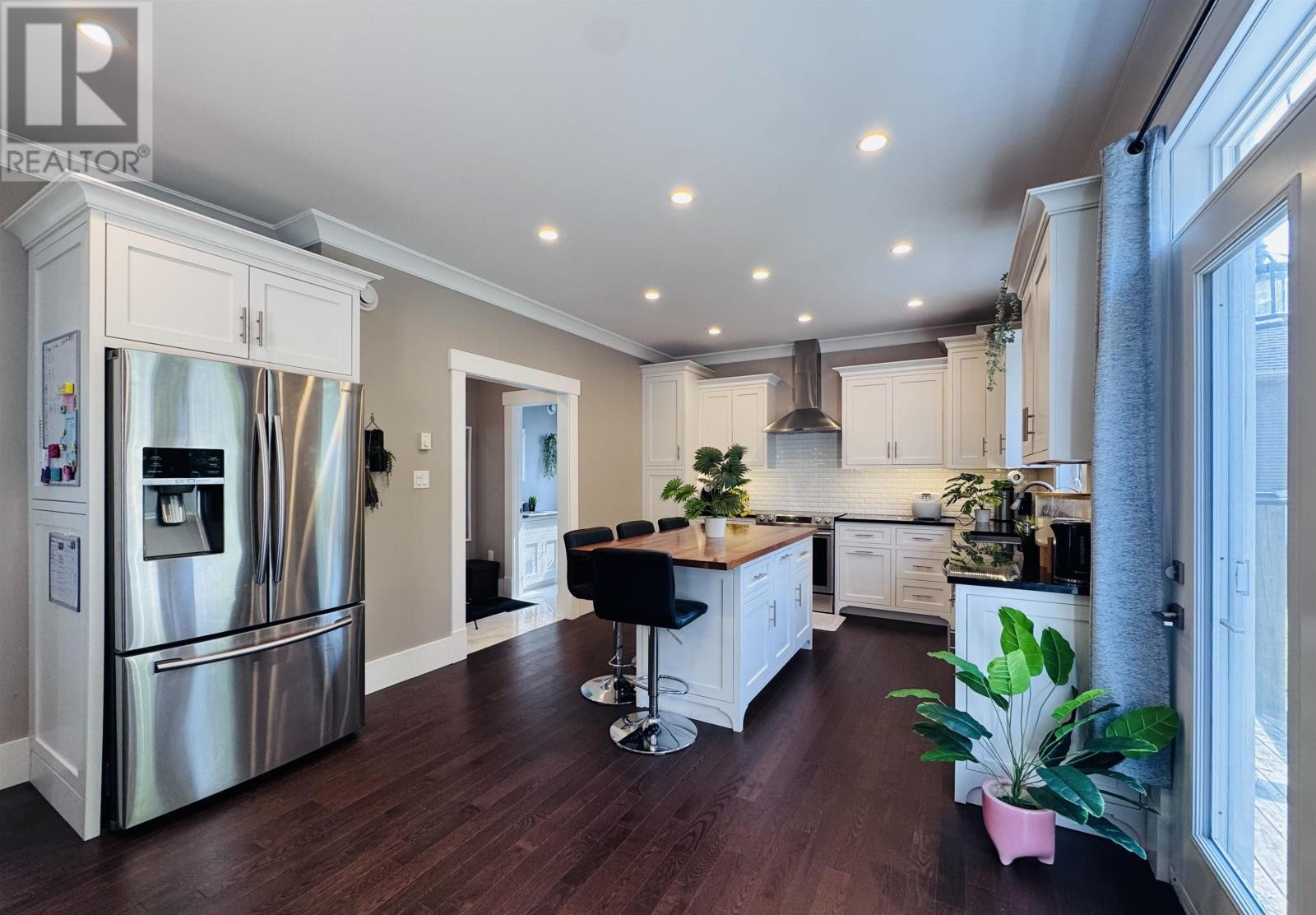 












18 Pembroke Crescent

,
Stratford,




Prince Edward Island
C1B0H9

