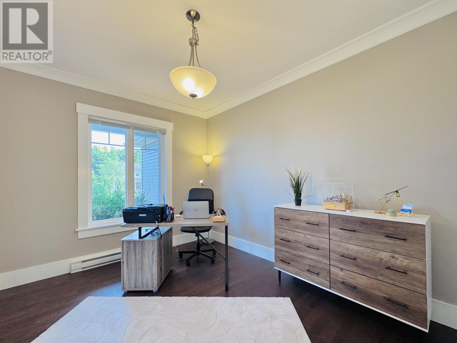 












18 Pembroke Crescent

,
Stratford,




Prince Edward Island
C1B0H9

