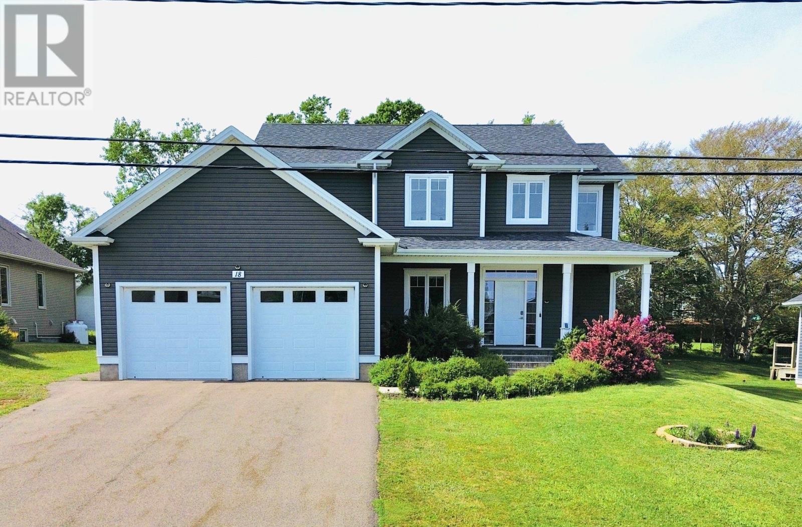 












18 Pembroke Crescent

,
Stratford,




Prince Edward Island
C1B0H9

