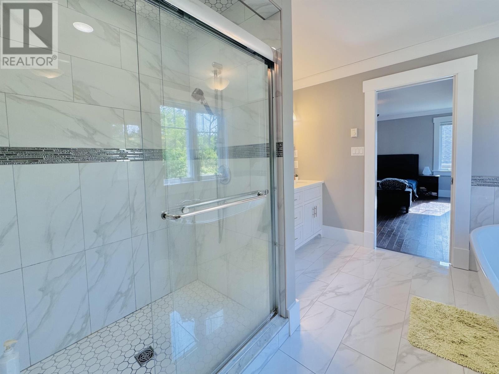 












18 Pembroke Crescent

,
Stratford,




Prince Edward Island
C1B0H9


