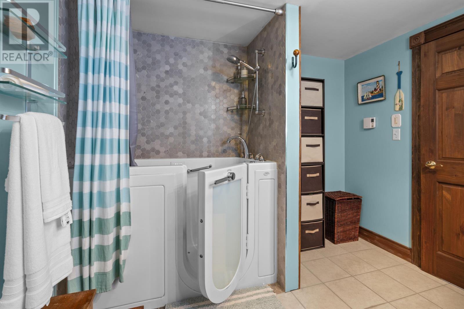 












5225 48 ROAD

,
Cardigan,




Prince Edward Island
C0A1G0

