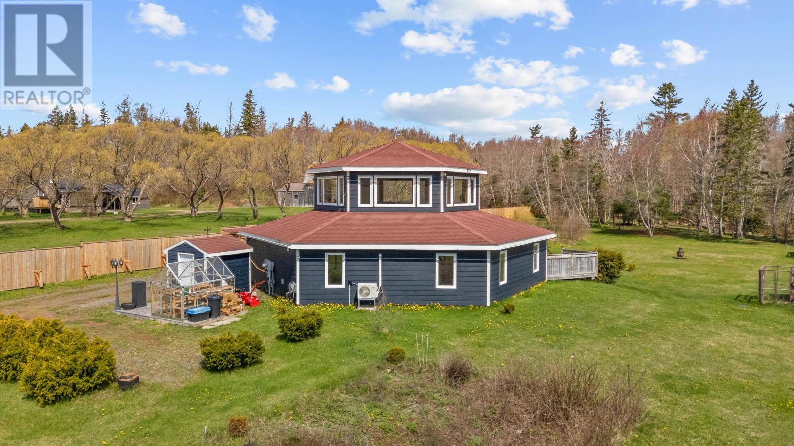 












5225 48 ROAD

,
Cardigan,




Prince Edward Island
C0A1G0

