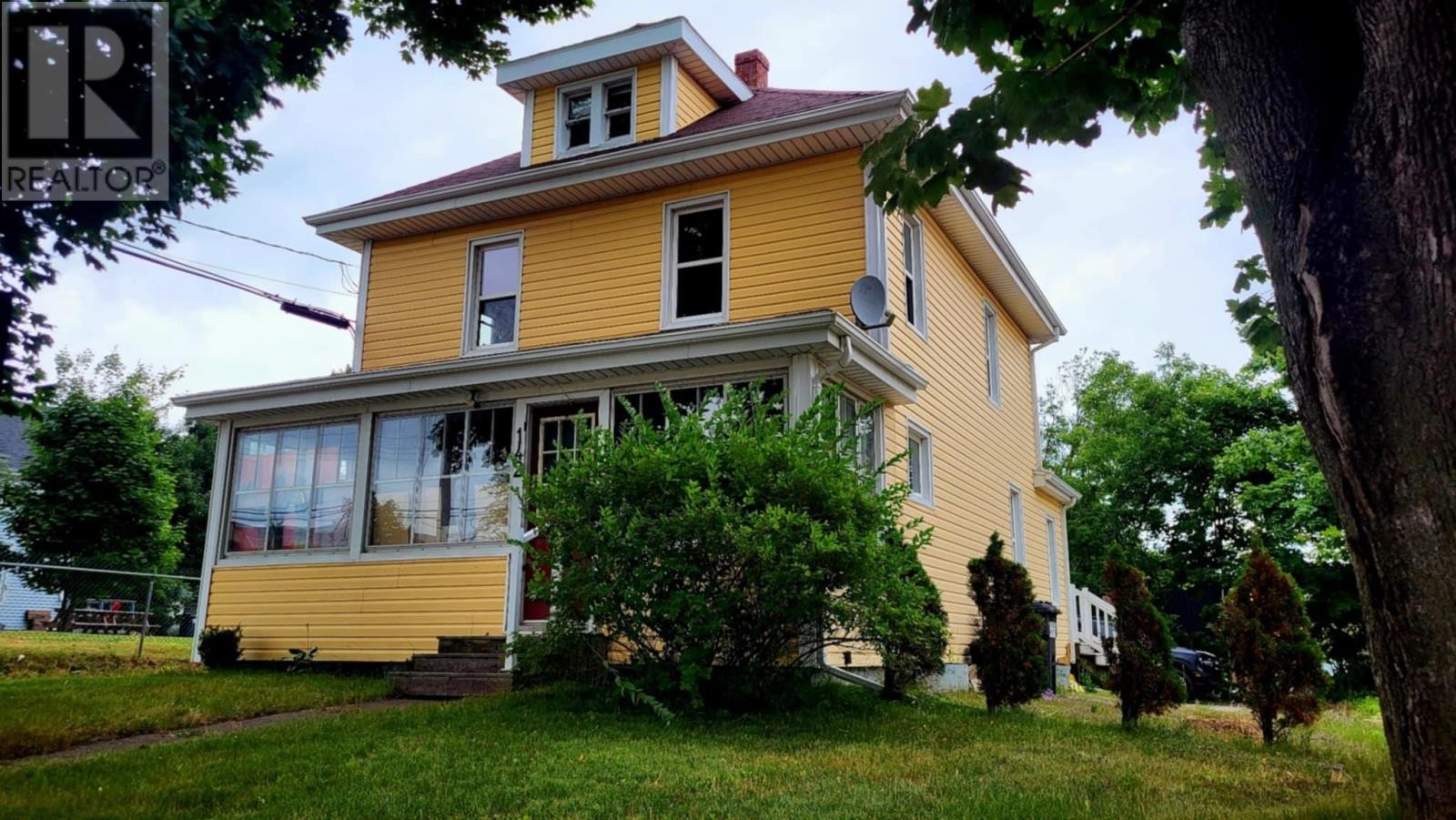 












142 Longworth

,
Charlottetown,




Prince Edward Island
C1A5B3

