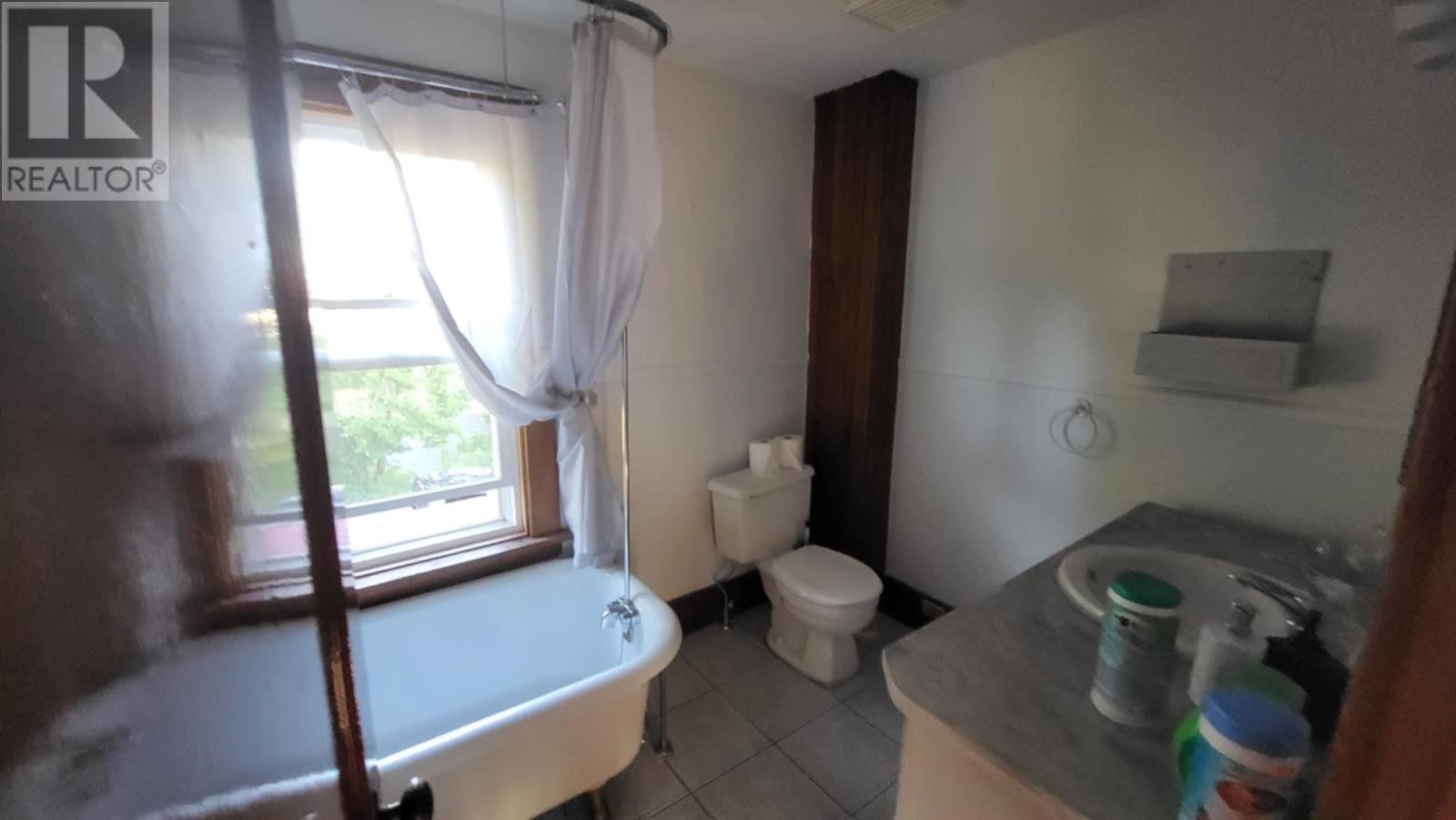 












142 Longworth

,
Charlottetown,




Prince Edward Island
C1A5B3

