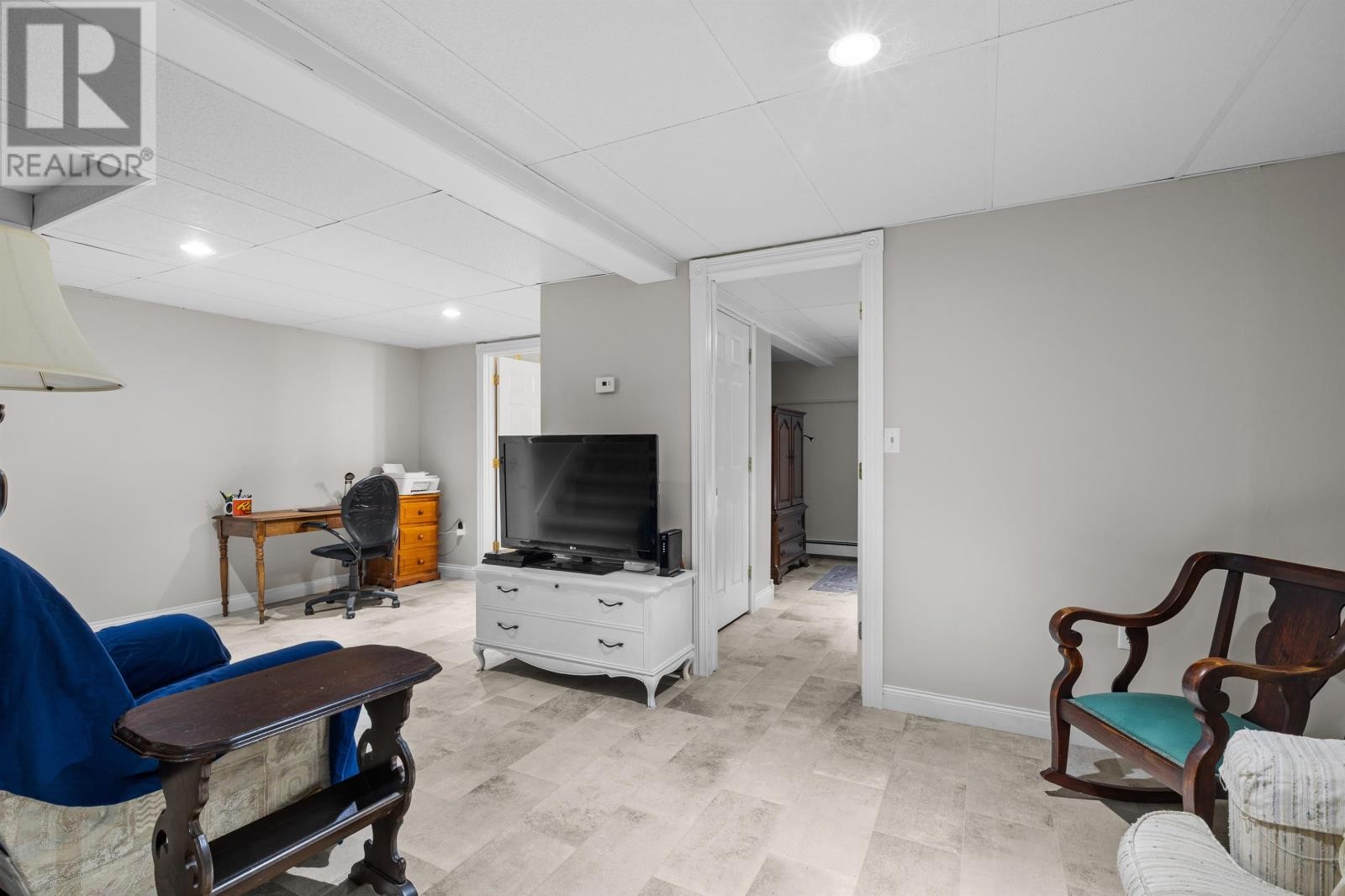












260 Walker Avenue

,
Summerside,




Prince Edward Island
C1N4W8


