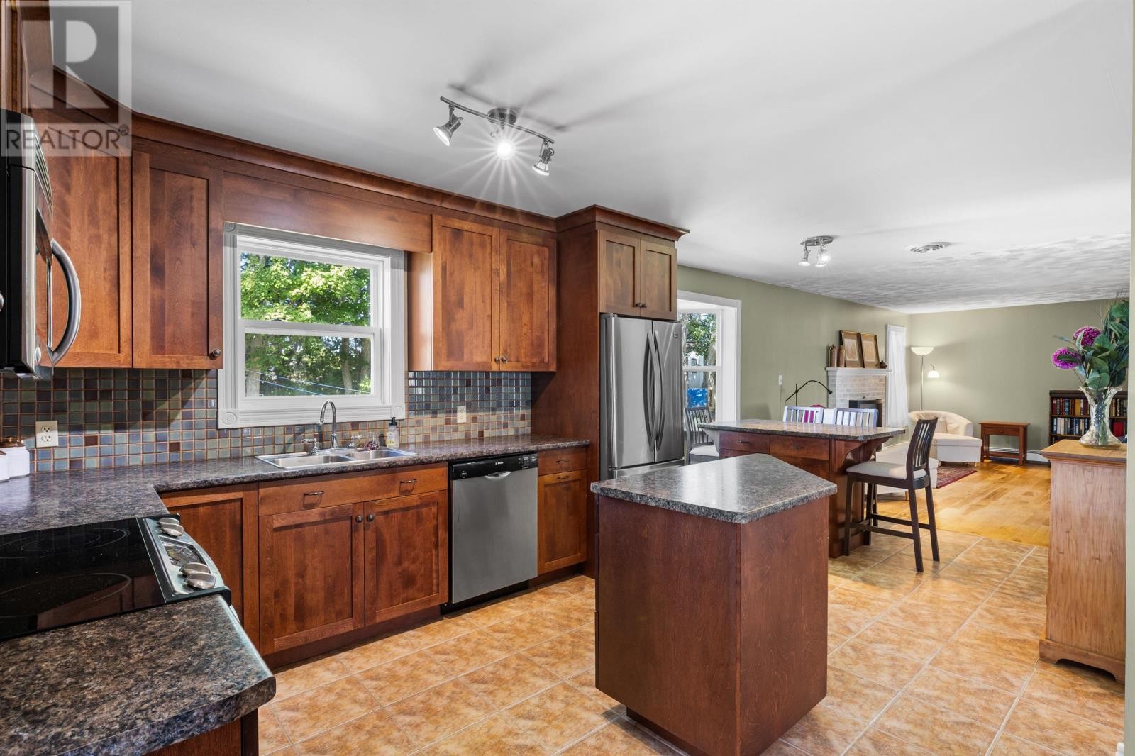 












260 Walker Avenue

,
Summerside,




Prince Edward Island
C1N4W8

