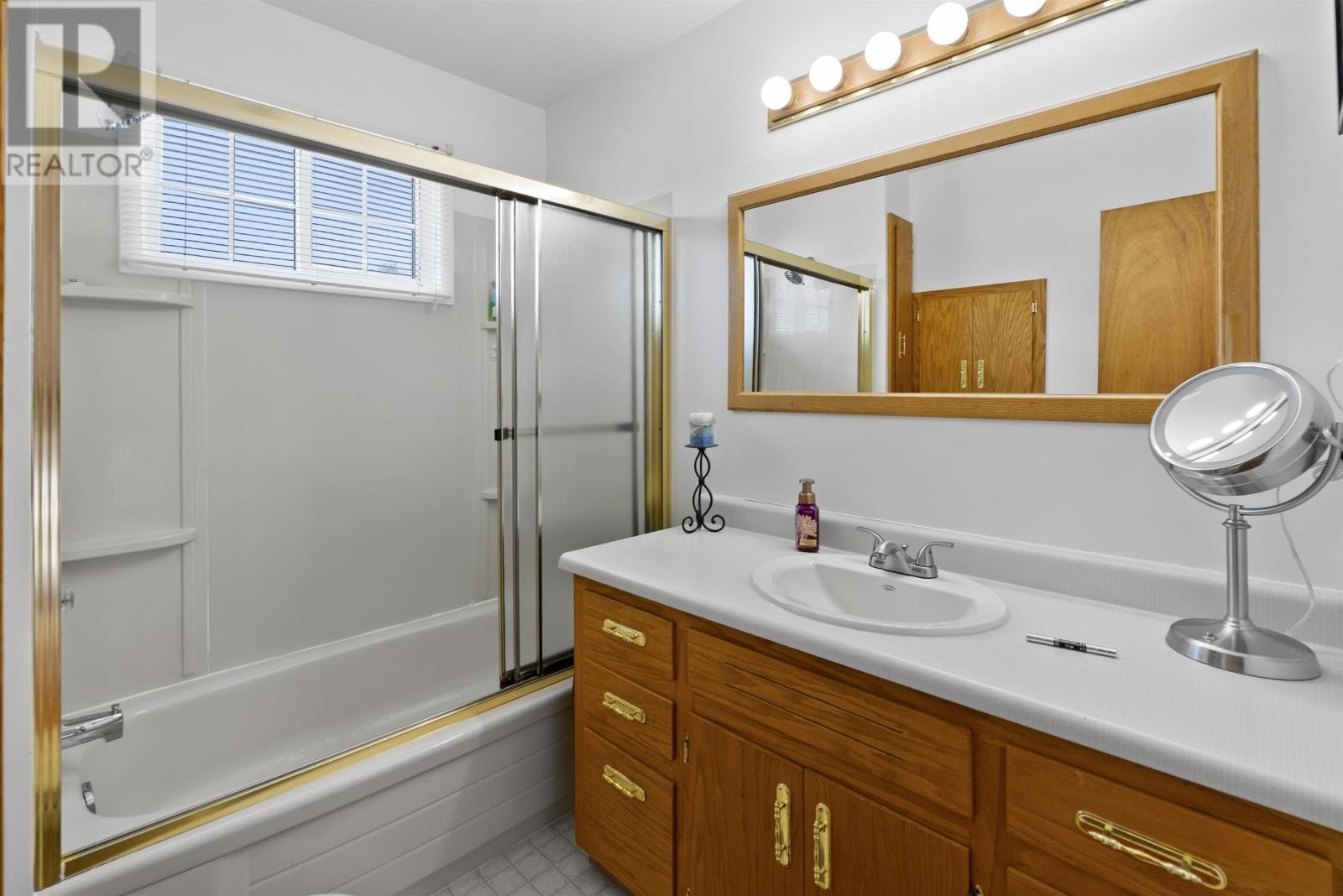 












254 South Drive

,
Summerside,




Prince Edward Island
C1N3Y9

