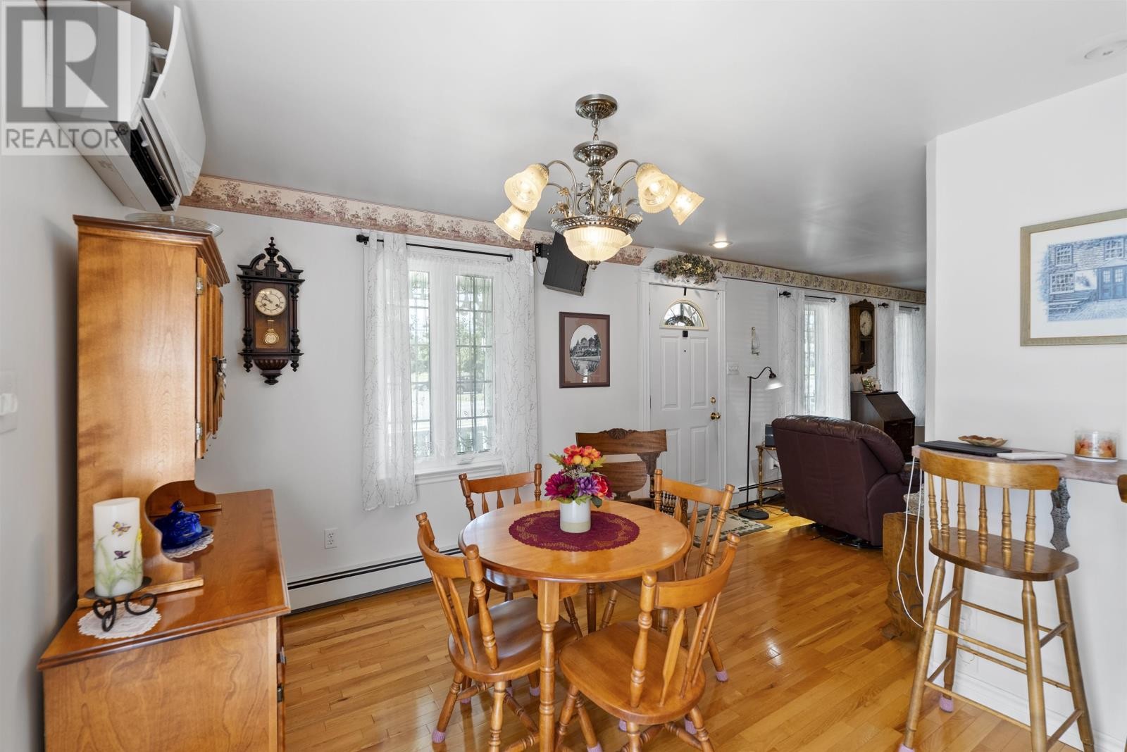 












254 South Drive

,
Summerside,




Prince Edward Island
C1N3Y9

