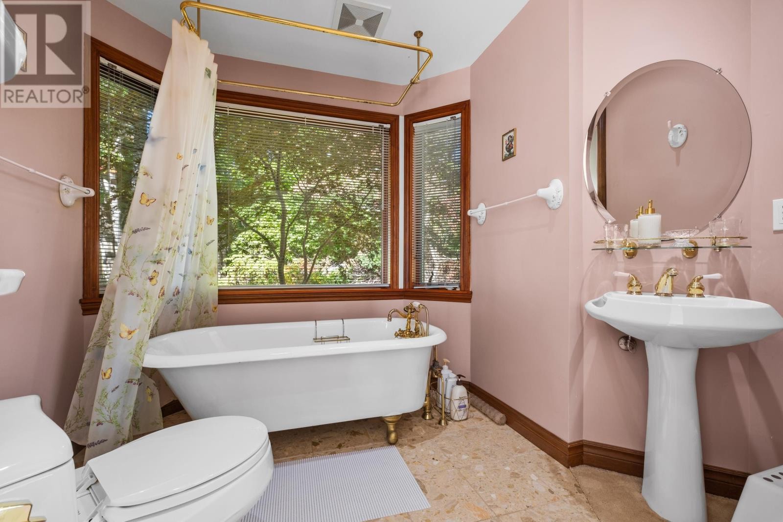 












203 Ferry Road

,
Cornwall,




Prince Edward Island
C0A1H4

