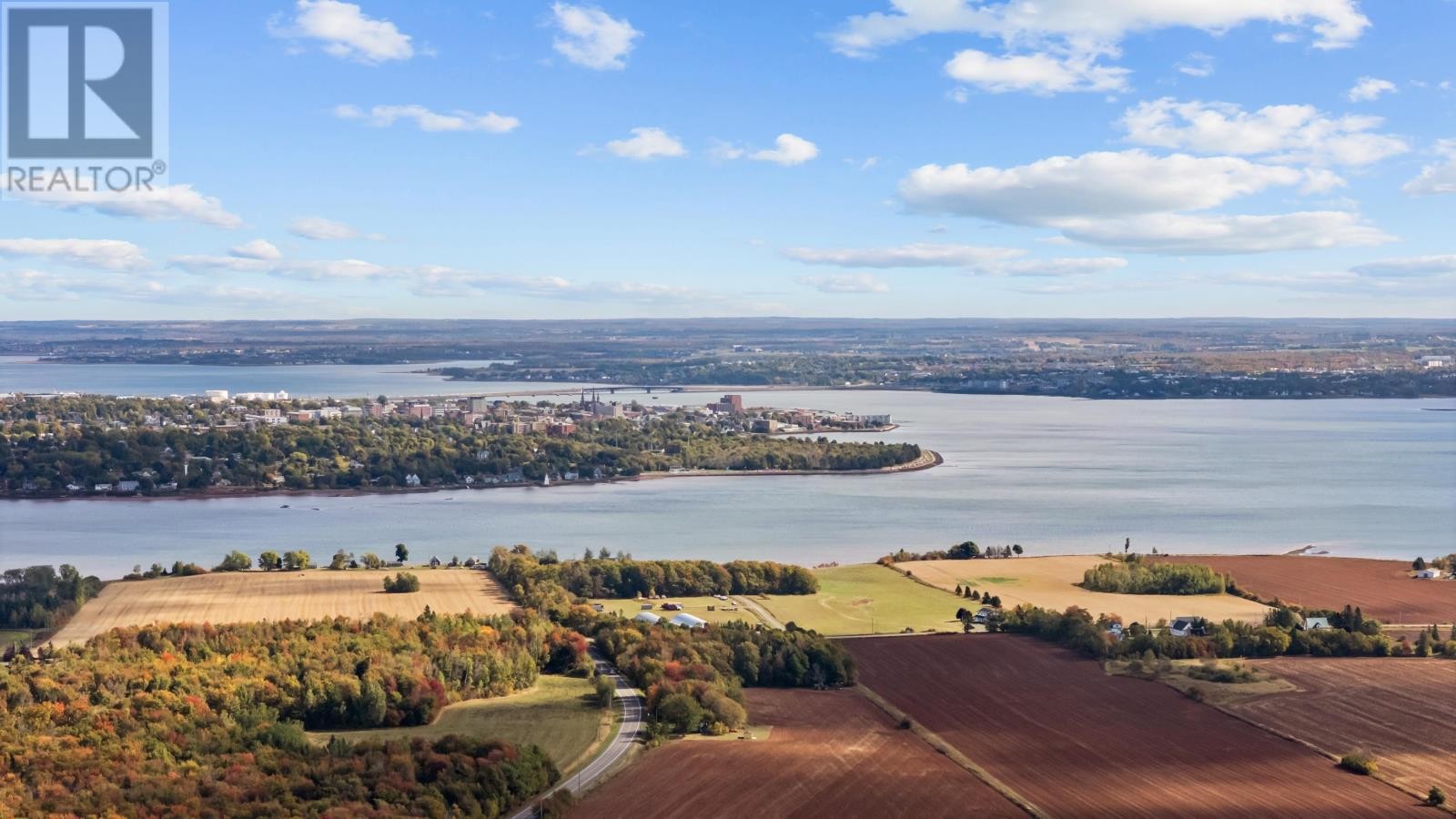 












203 Ferry Road

,
Cornwall,




Prince Edward Island
C0A1H4

