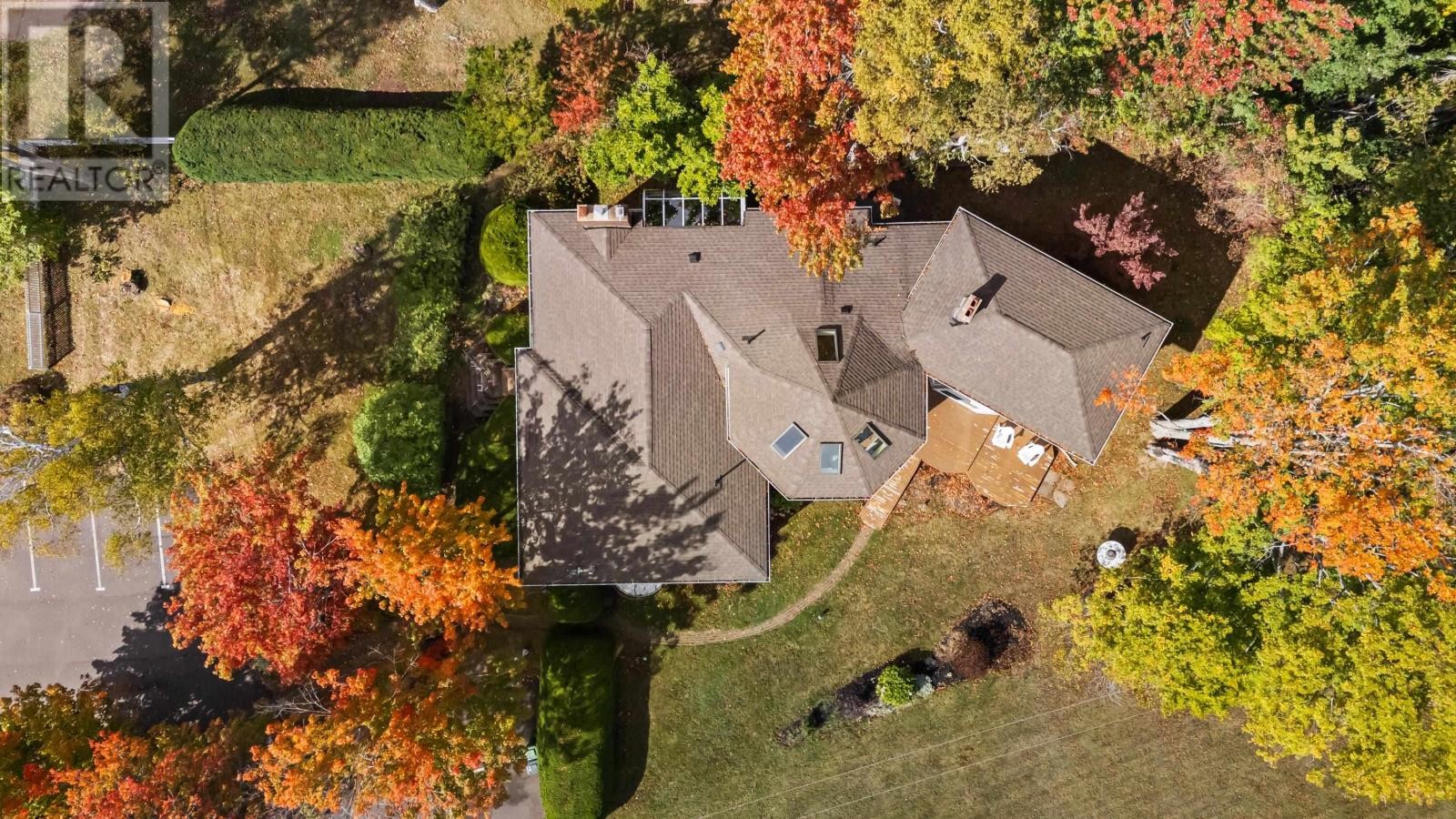 












203 Ferry Road

,
Cornwall,




Prince Edward Island
C0A1H4

