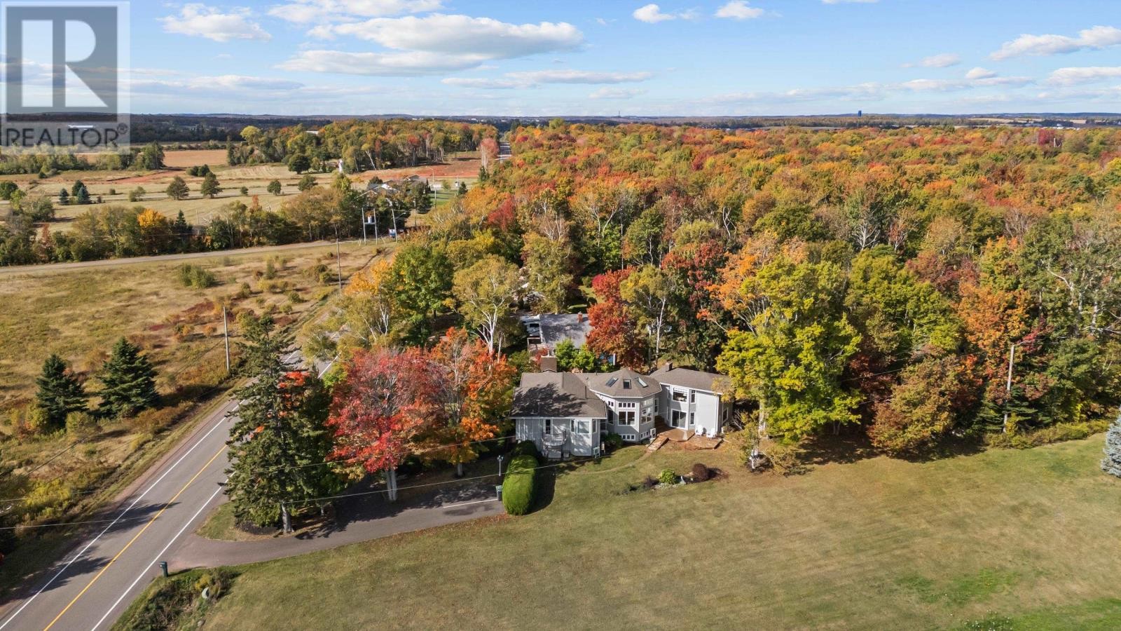 












203 Ferry Road

,
Cornwall,




Prince Edward Island
C0A1H4

