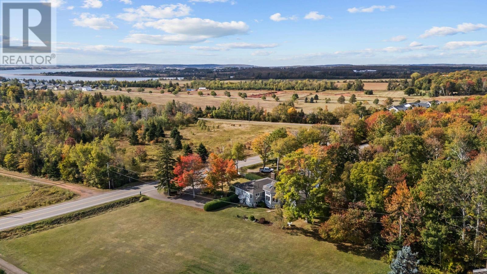 












203 Ferry Road

,
Cornwall,




Prince Edward Island
C0A1H4

