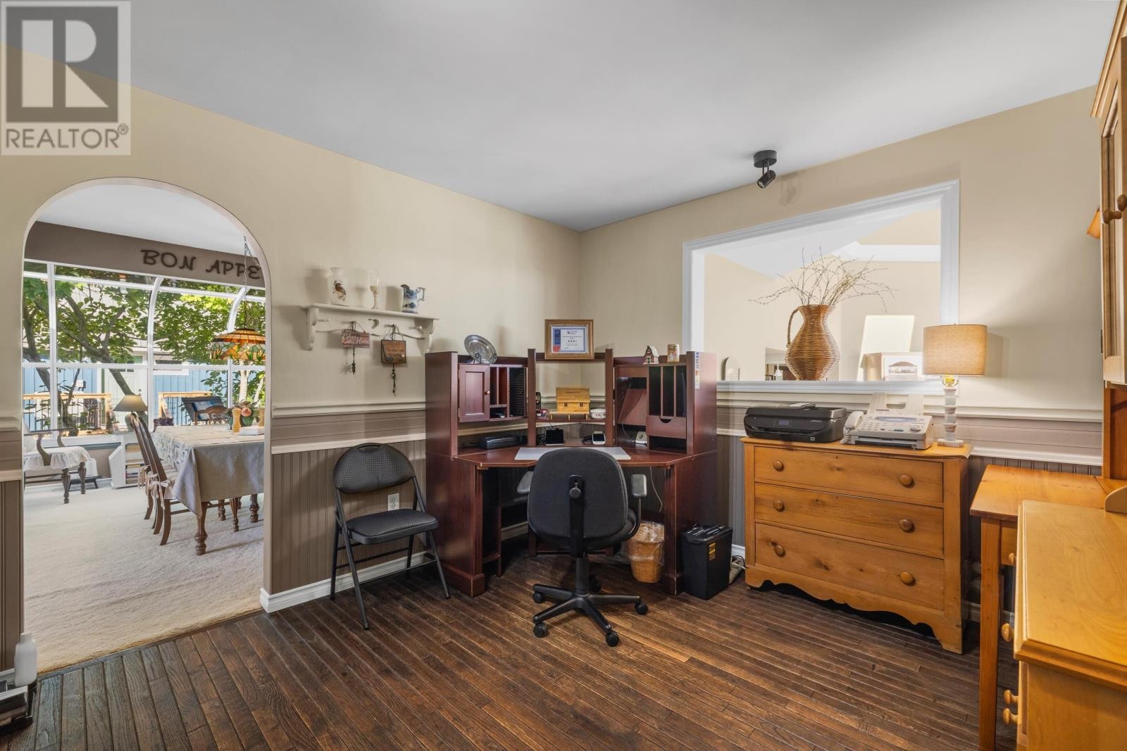 












203 Ferry Road

,
Cornwall,




Prince Edward Island
C0A1H4

