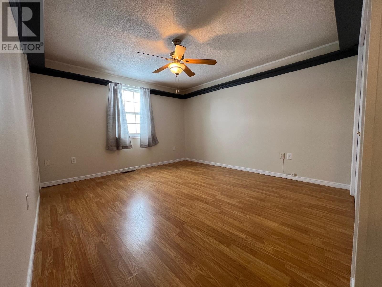 












18 Dale Drive

,
Summerside,




Prince Edward Island
C1N4T4

