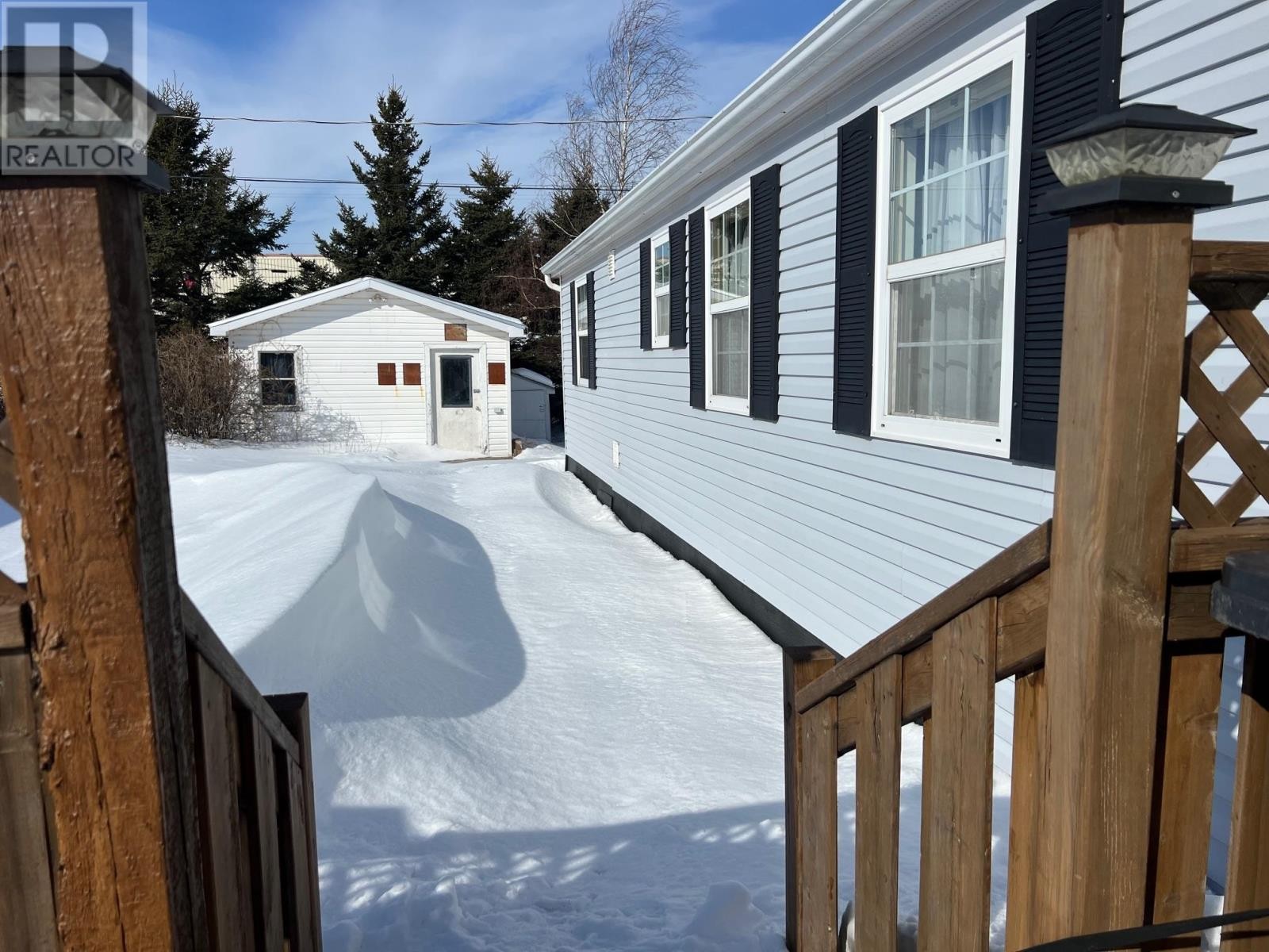 












18 Dale Drive

,
Summerside,




Prince Edward Island
C1N4T4

